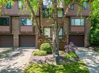 805 Forest Edge Ct, Wexford, PA