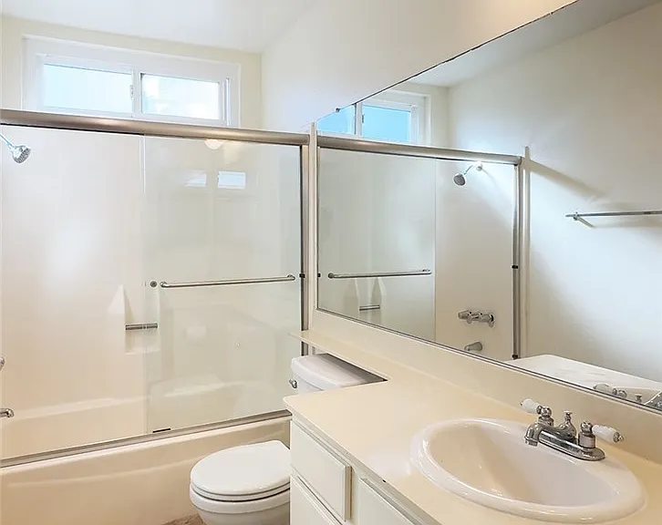 25930 Narbonne Ave #135 — Photo 21