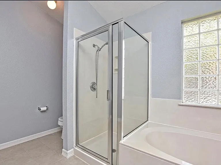 17518 Port Hood Dr — Photo 12