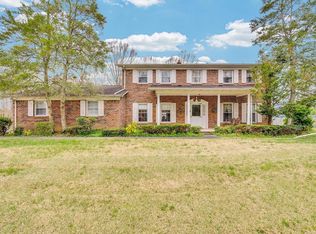 99 Hilltop Ln, Byrdstown, TN 38549