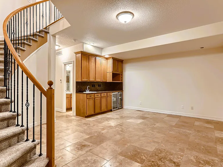 736 Martin Dr #1 — Photo 24