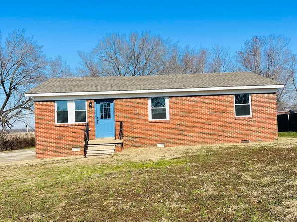 1410 Meadow Dr, Union City, TN 38261