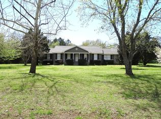 104 Powell St, Gurley, AL 35748