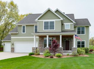 7227 Vail Dr, Kalamazoo, MI 49009