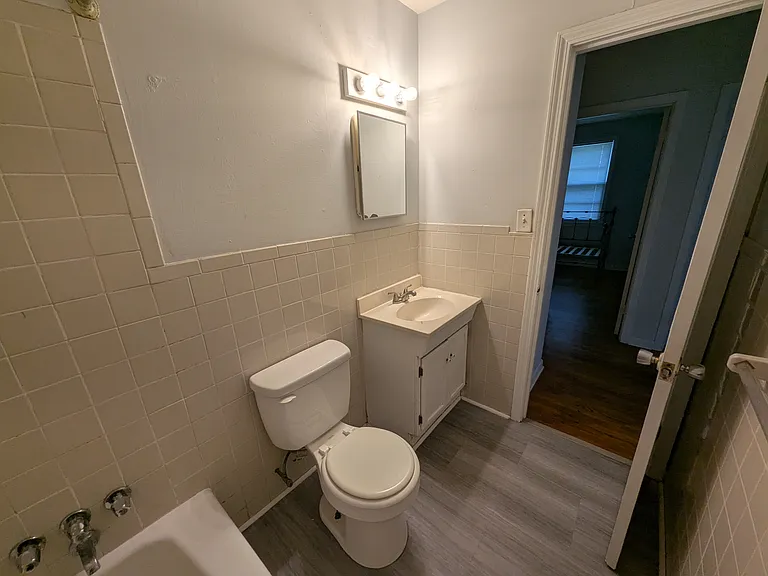 1527 Brookbank Ave #A — Photo 11