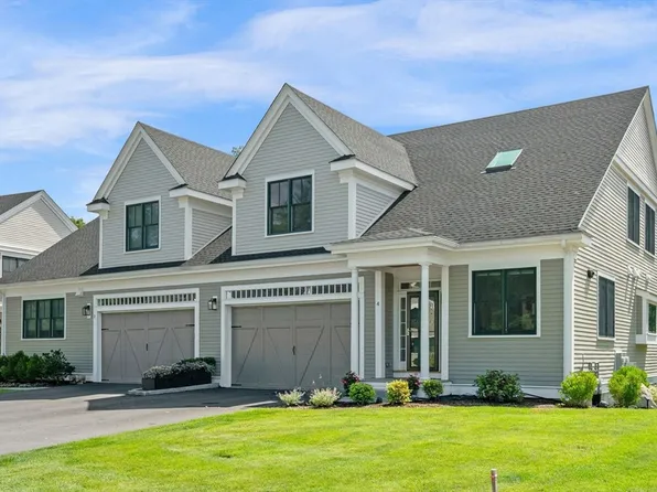 4 Talbot Ln, Reading, MA 01867
