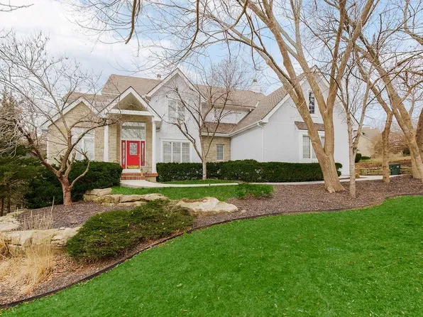 26266 W 110th Ter, Olathe, KS 66061