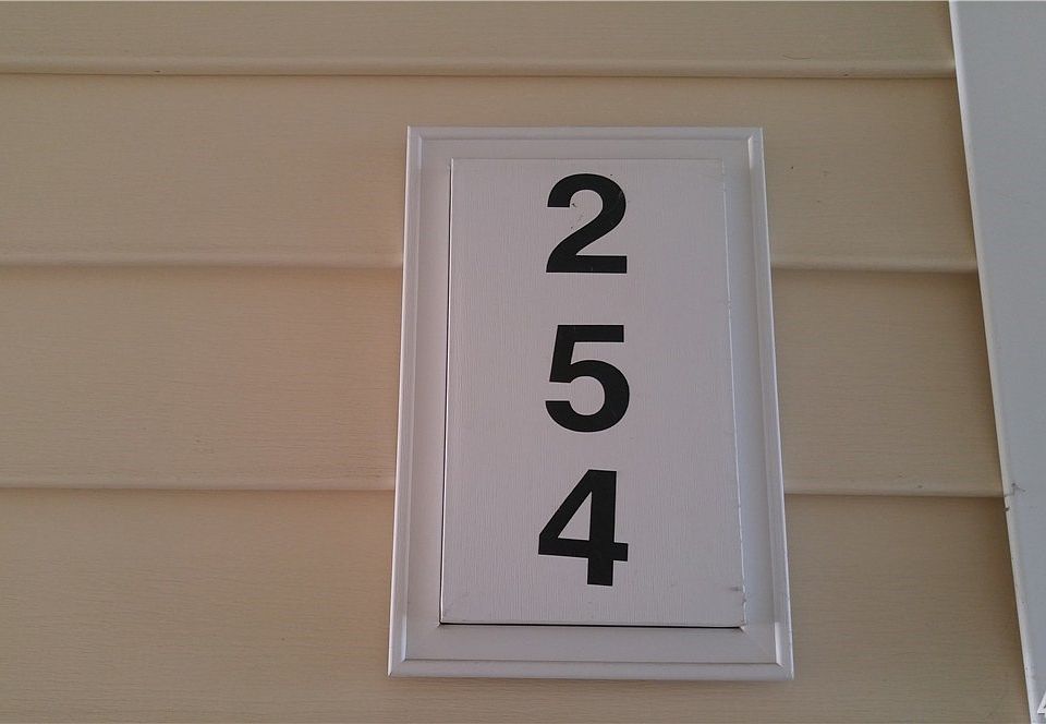 1st image of 10113 186th St #254