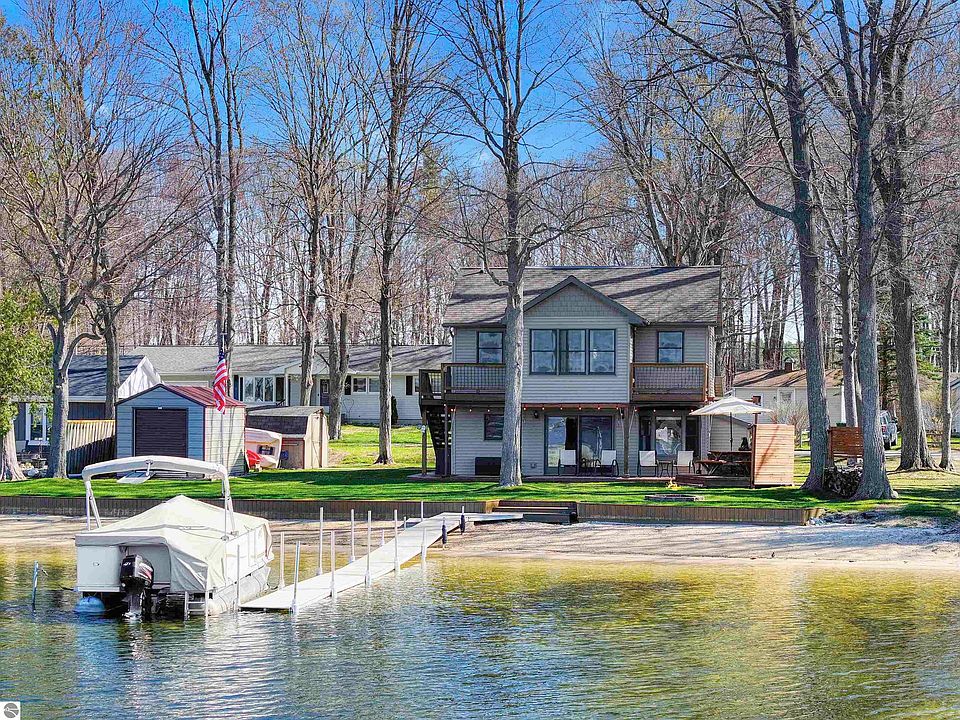 1st image of 2666 N Lake Shore Dr