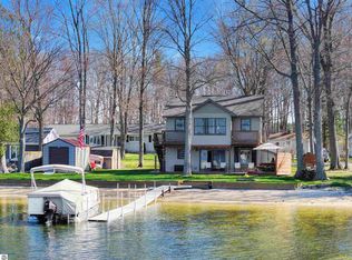 2666 N Lake Shore Dr, Cadillac, MI 49601