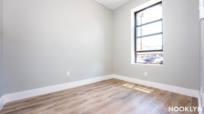 Rented by Nooklyn NYC LLC | media 21