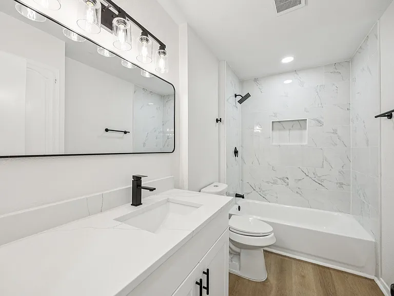 5909 Mark Ln — Photo 13