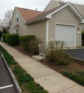 1 Leahy Ct, Somerset, NJ, 08873