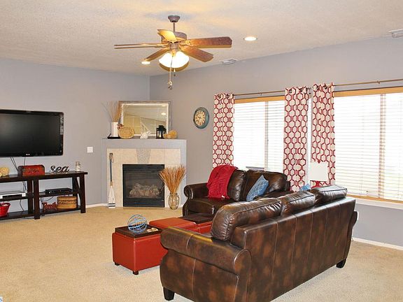 5th image of 4403 Segovia Dr