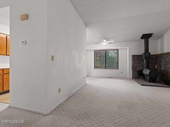 3rd image of 1682 Johns Cir