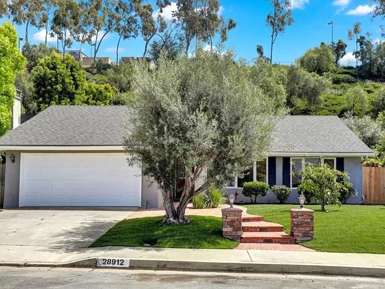 28912 Aloma Ave — Photo 2