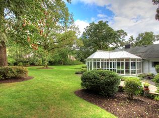 15 Canterbury Ln, Summit, NJ 07901