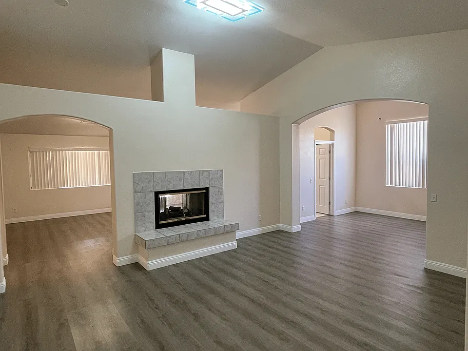 3527 Bronco Buster Ct