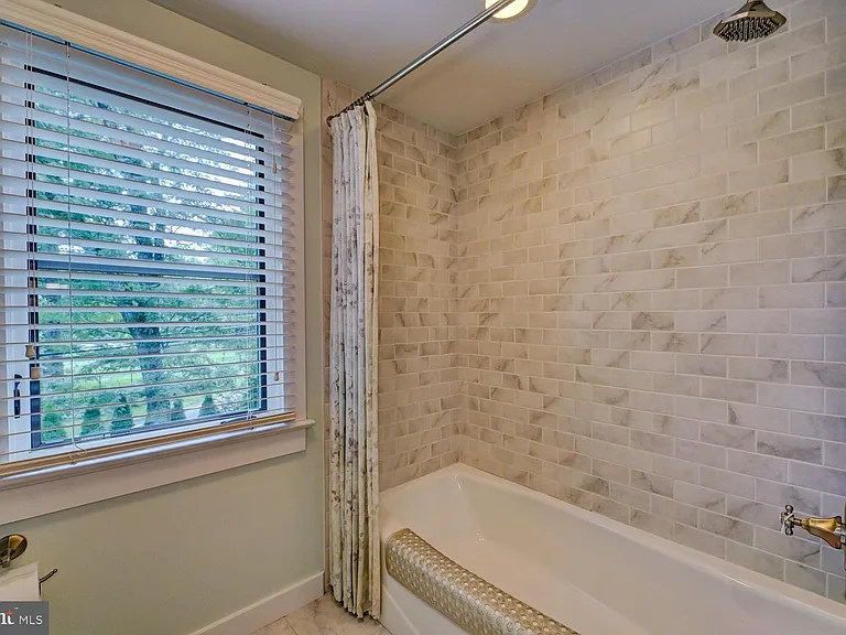 353 Cherry Hill Rd — Photo 33