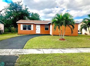 315 SW 76th Ter, Pompano Beach, FL 33068