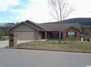 3208 Sybill Lee Ln, Sevierville, TN 37876