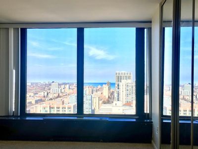 5455 N Sheridan Rd, Chicago, IL, 60640