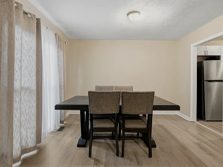 6853 Marlowe Dr — Photo 10