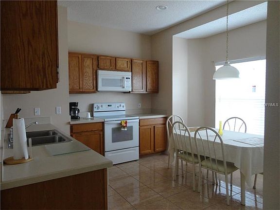 2nd image of 2755 Woodstream Cir