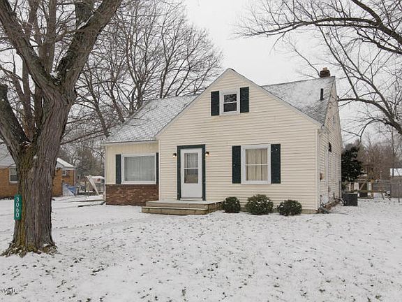 2nd image of 3060 Sunnycrest Dr