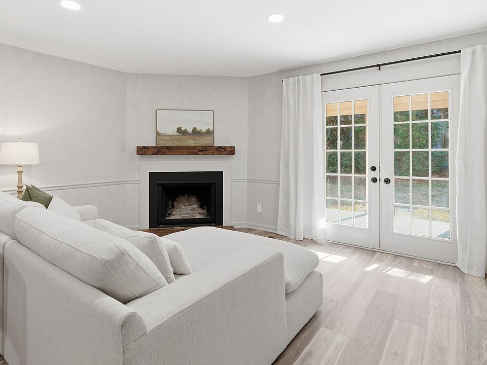 1st image of 543 River Rock Blvd