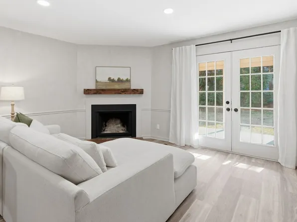 543 River Rock Blvd, Murfreesboro, TN 37128