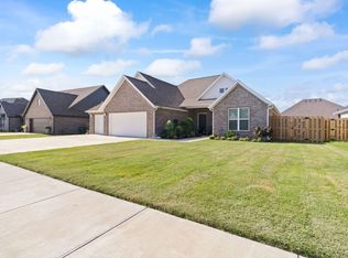 881 Pergola Ave, Tontitown, AR 72762