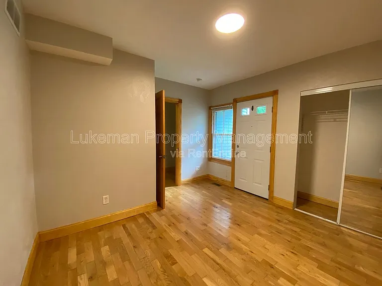 725 W Vine St #2 — Photo 9