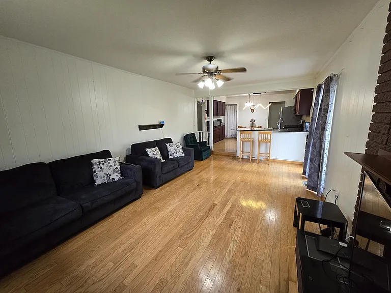 5054 Carnaby Dr — Photo 5