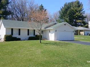 114 Spinnacre Pl NE, Poplar Grove, IL 61065