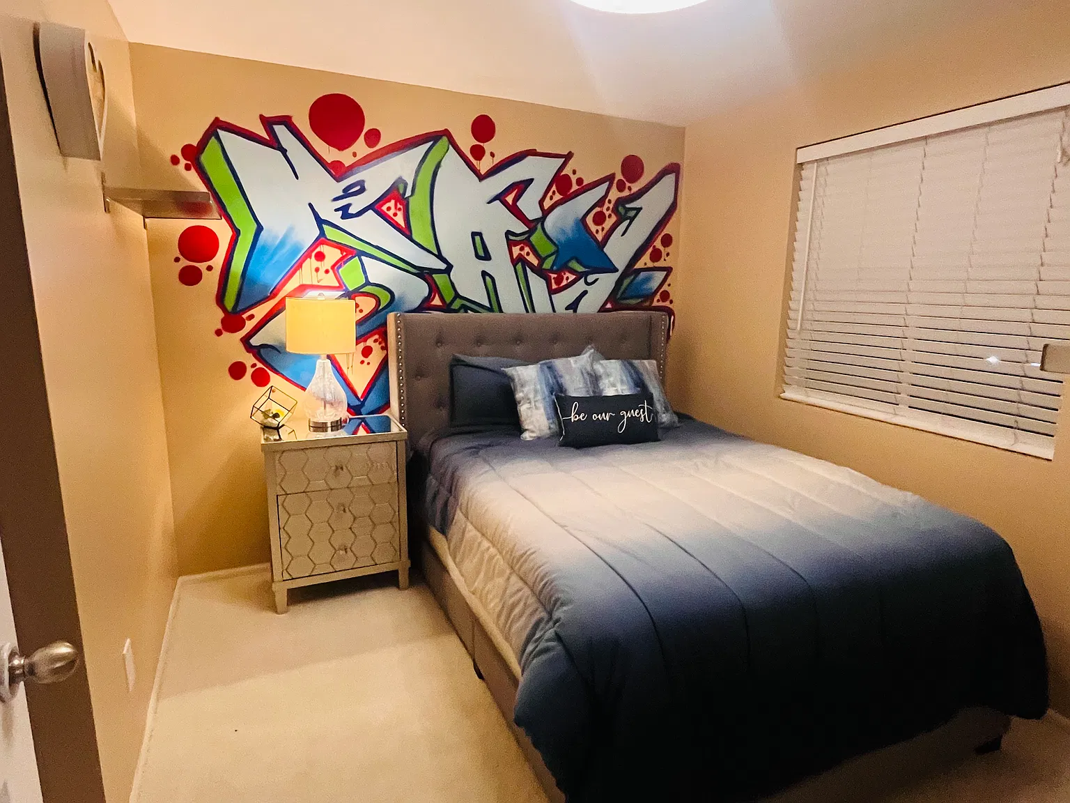 3 bed, 2.5 bath, 1400 sqft, $1,500 — Photo 2