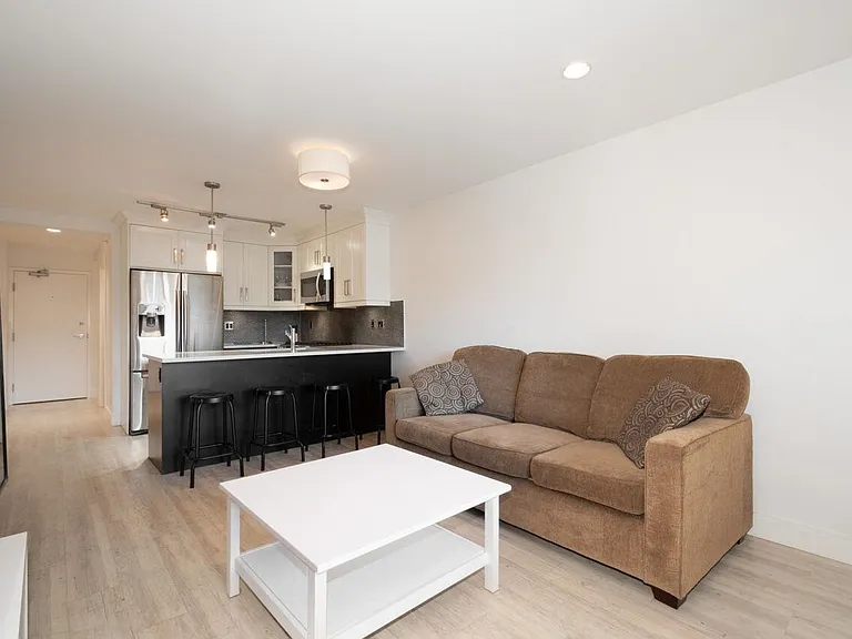4548 Hastings St — Photo 6