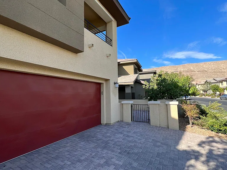 10623 Agate Knoll Ln — Photo 2