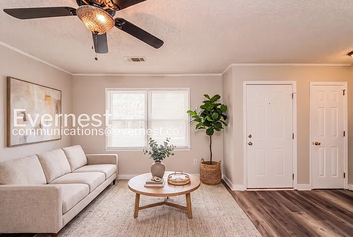 2 bed, 1.5 bath, 1212 sqft, $1,145 — Photo 2
