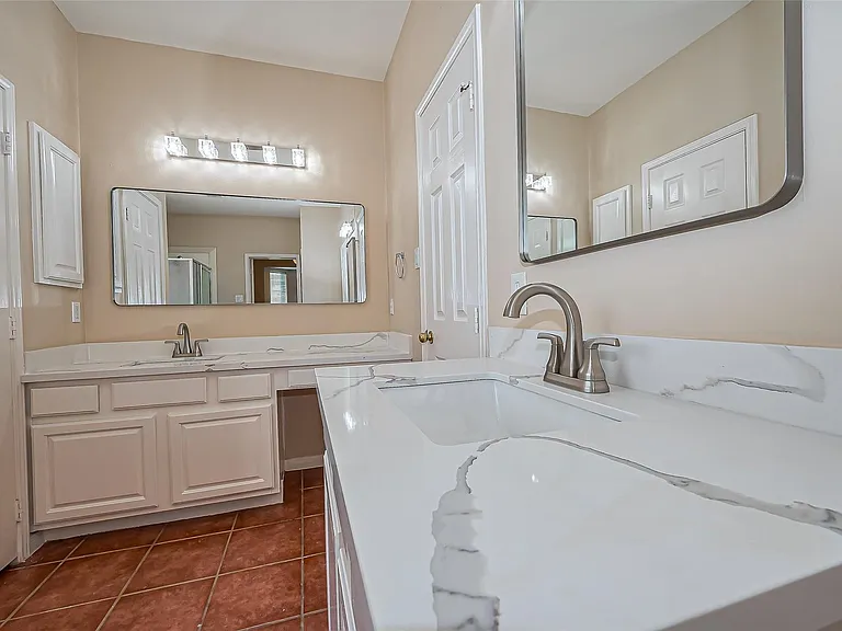 11315 Sailwing Creek Ct — Photo 31
