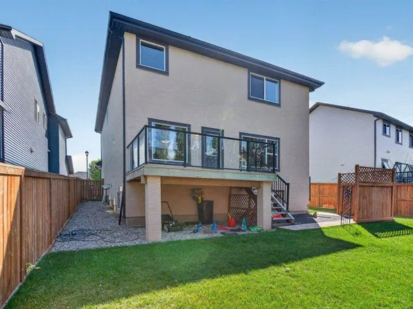 164 S Aspenmere Close, Chestermere, AB T1X 0G3