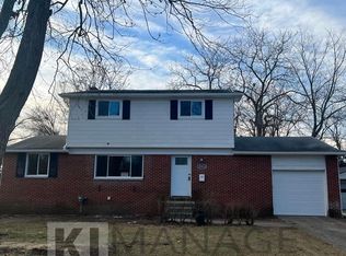 35433 Currier St, Wayne, MI 48184