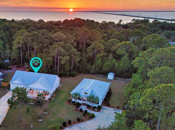 137 Las Brisas Way, Eastpoint, FL 32328