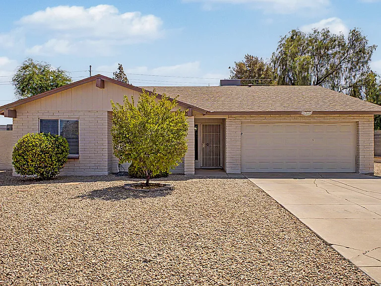 17213 N 35th Dr — Photo 33