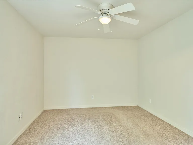 4243 Medina River Loop — Photo 22