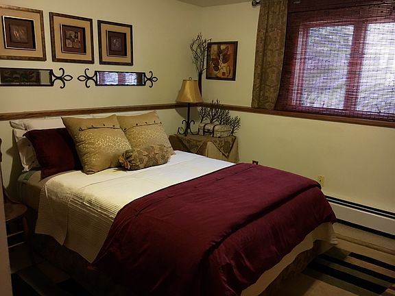 Lower level bedroom 1 with w