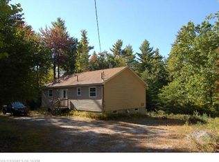 15 Rockwood Dr, Harrison, ME 04040