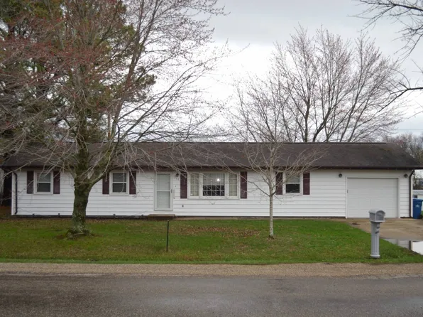 110 Jack Allen Dr, West Salem, IL 62476