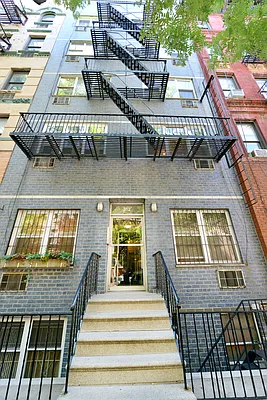 Rented by BSRG Realty | media 16