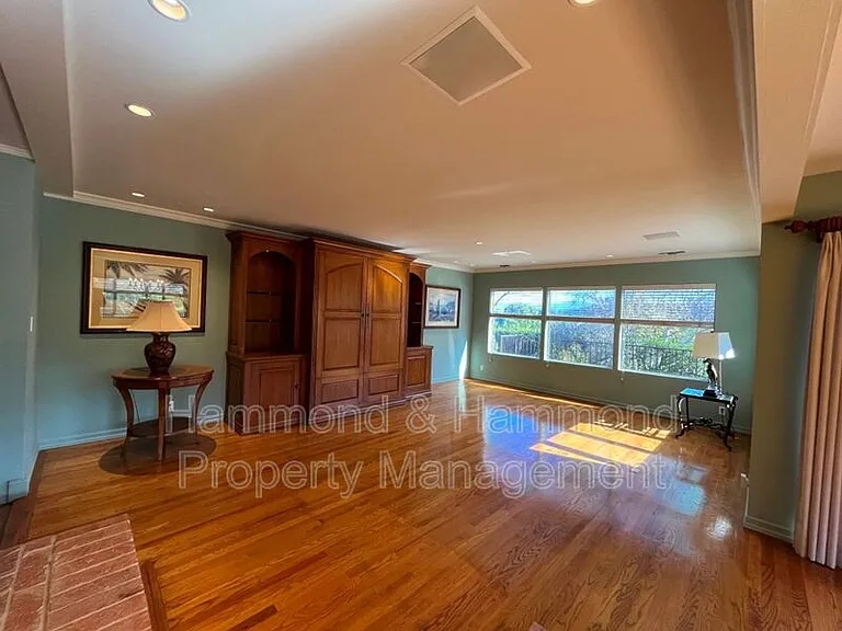 15451 Deerhorn Rd — Photo 4